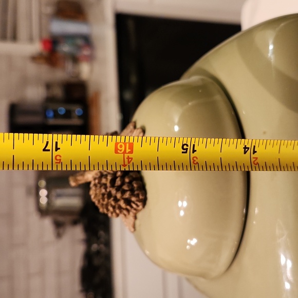 Belaverra Canister Set x 2 Avocado Green Pinecone Italian French Country - Picture 10 of 12